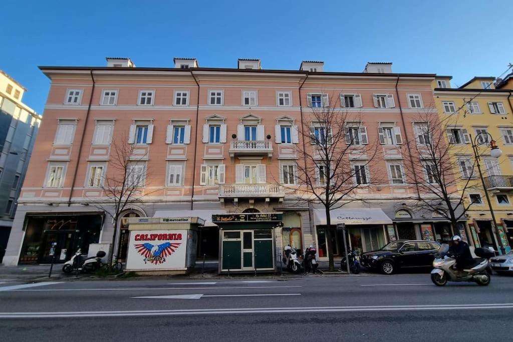 Van Gogh Trieste Dış mekan fotoğraf